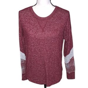 Hippie Rose Womens Long Sleeve Burgundy Sweater W/ Grey Arm Design Size Medium